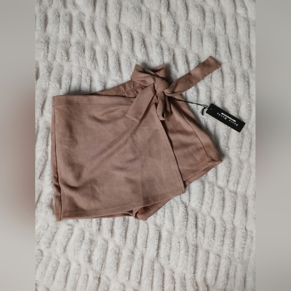 Haute Monde Tan Tie-Waist Women's Shorts